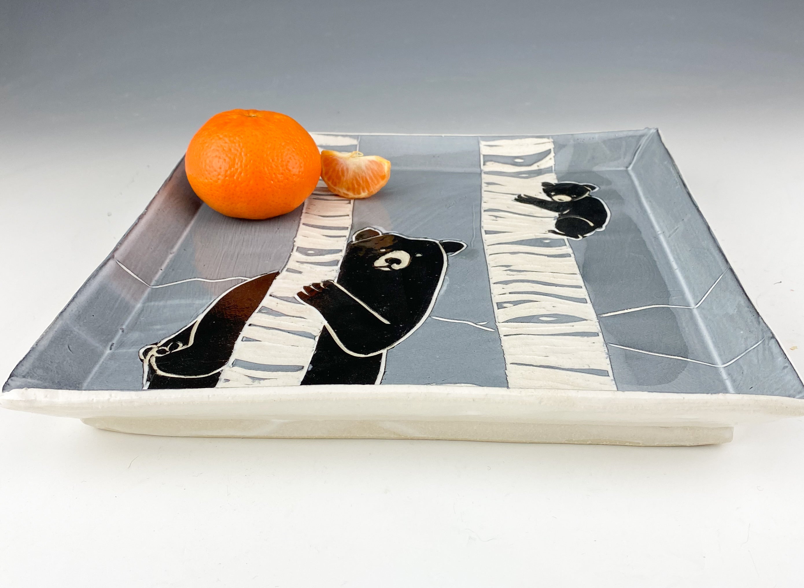 Bear and Birch extra large Plate in White