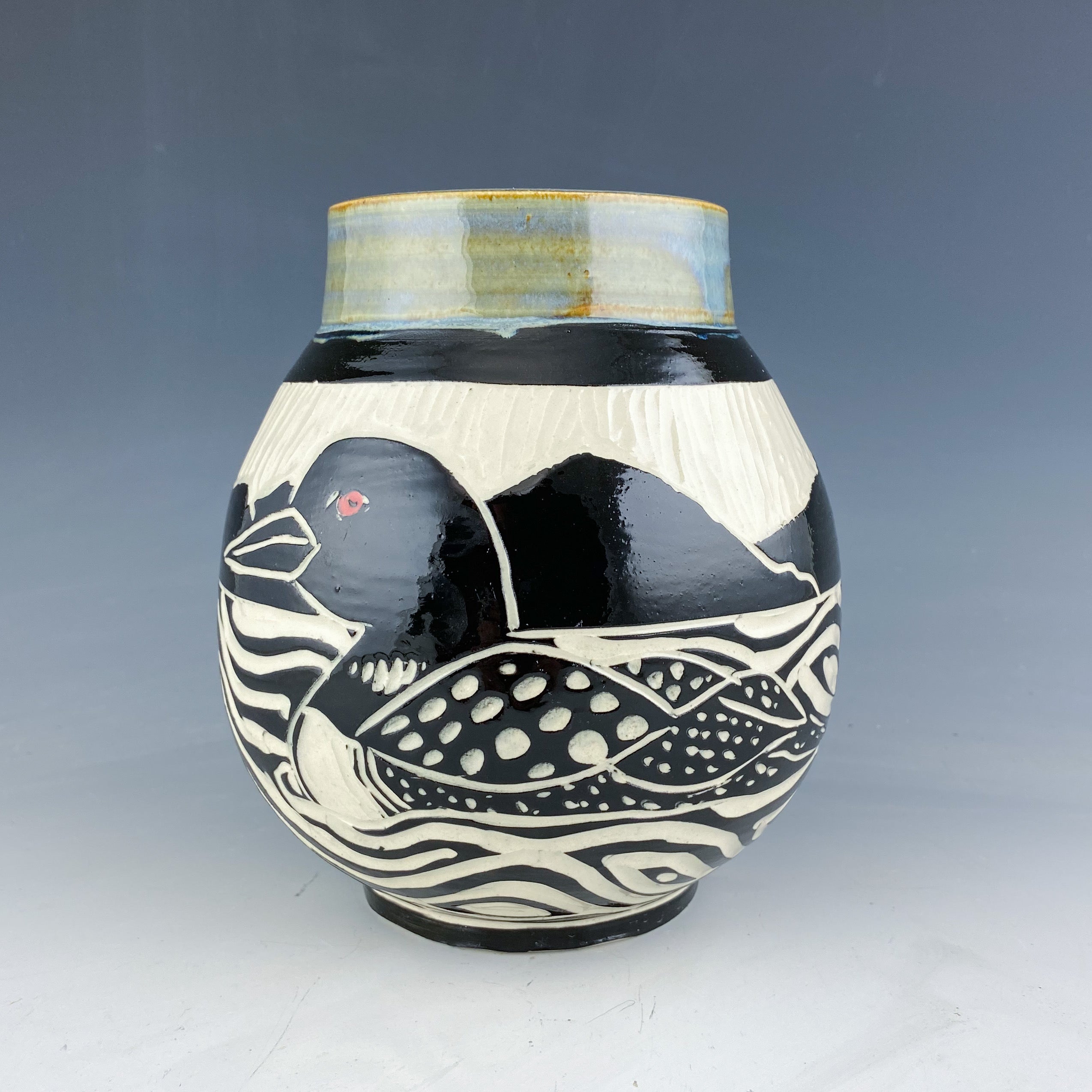 Loon Vase in Gray