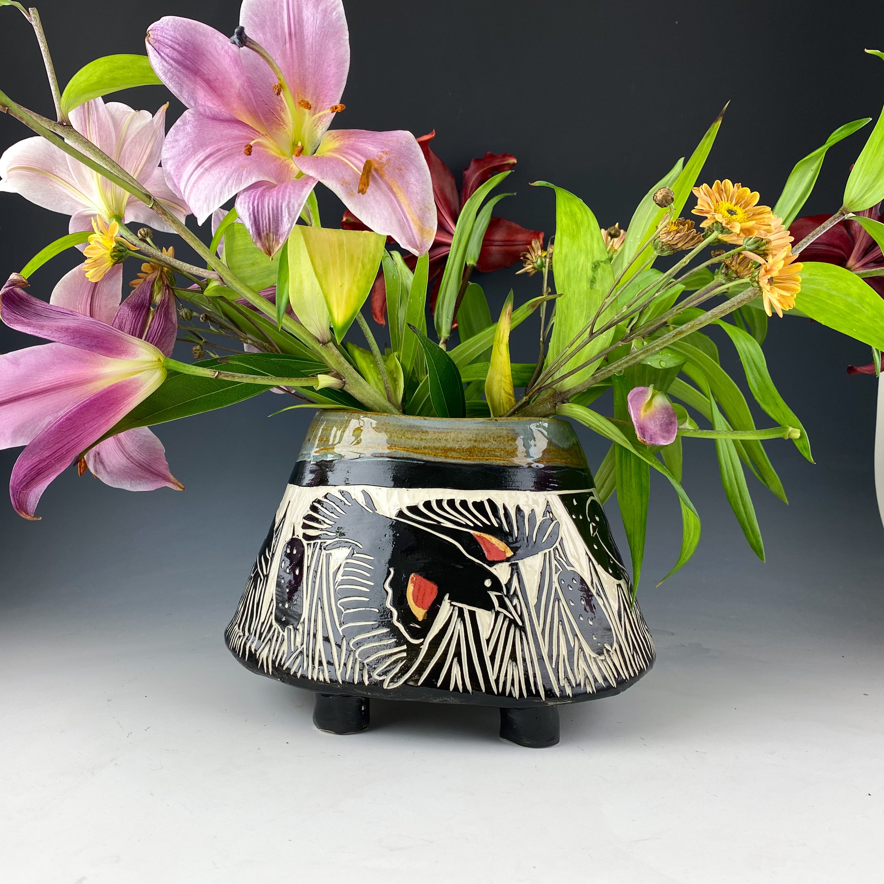 Red Winged Blackbird Zoid Vase in Gray