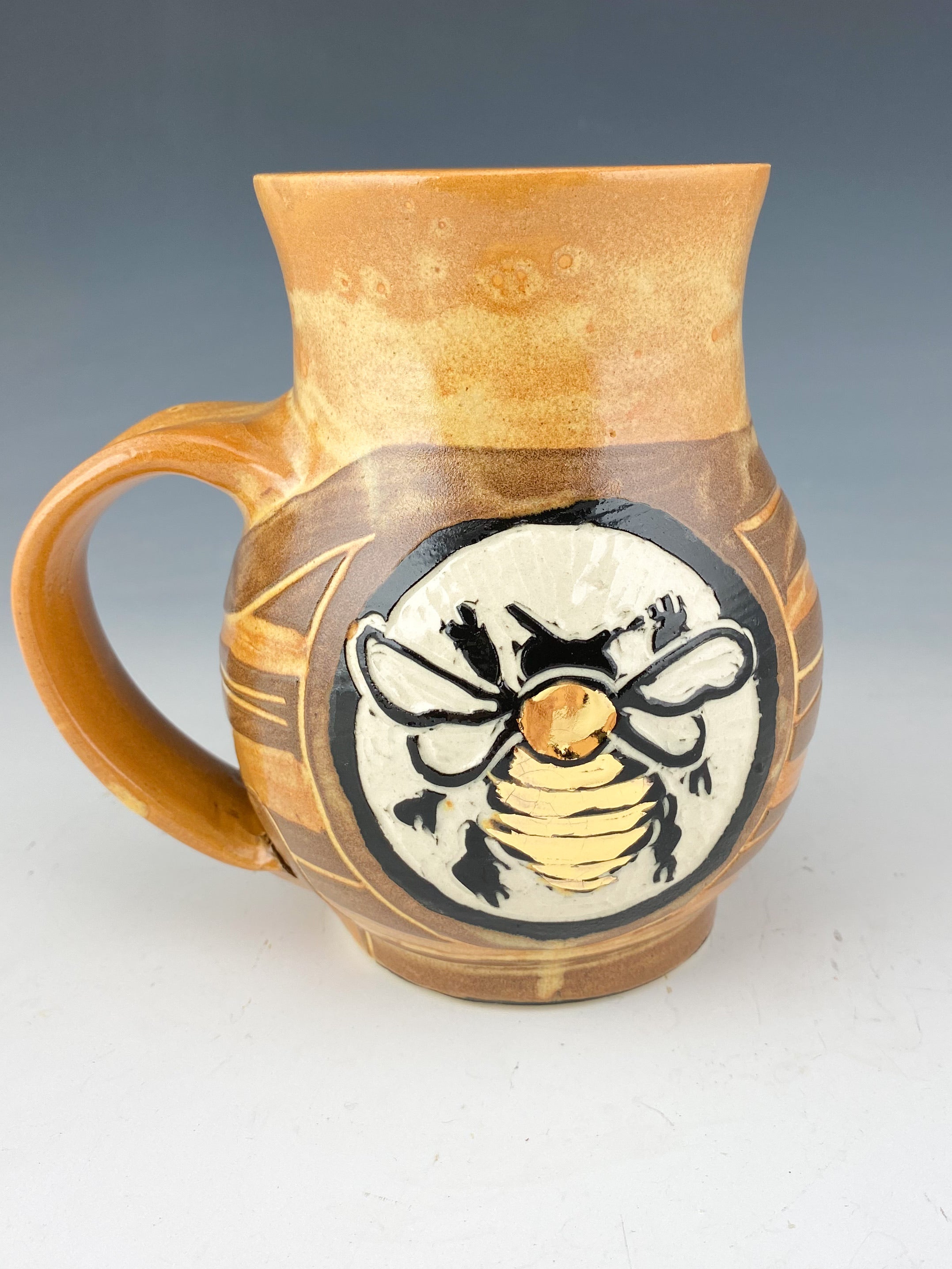 Bee Mug in Gold Luster